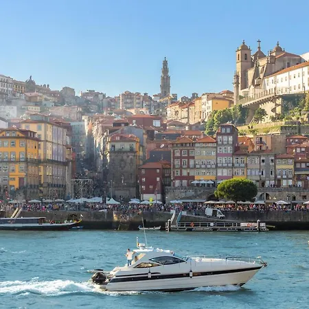 Downtown Flat, Walk To Center شقة بورتو