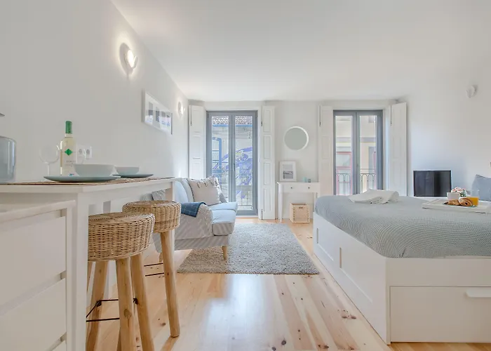 Downtown Flat, Walk To Center * Oporto