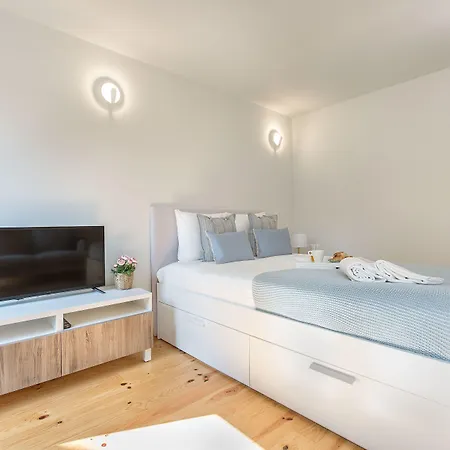 Downtown Flat, Walk To Center Apartman *