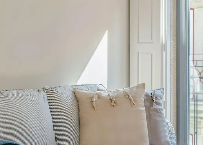 Downtown Flat, Walk To Center Apartamento Oporto